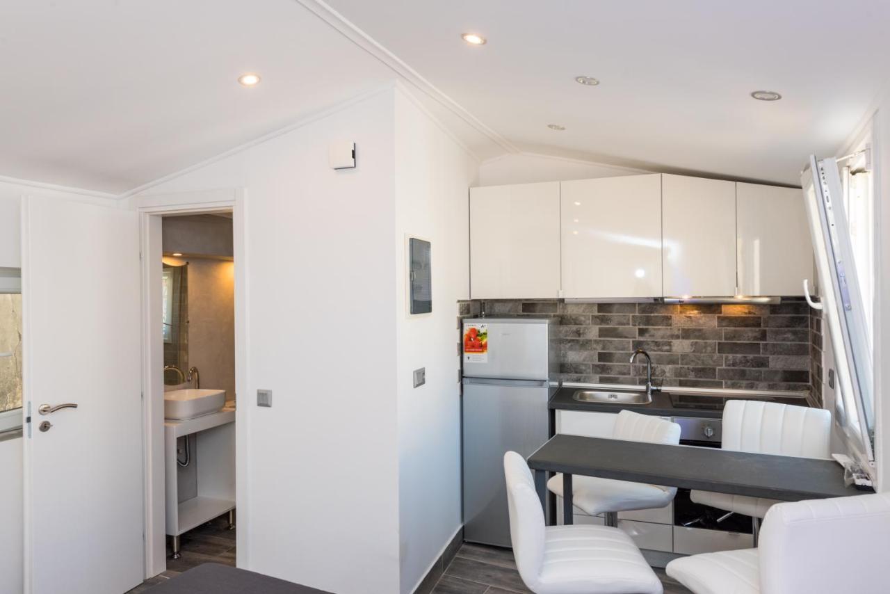 Corfu Downtown Suites Экстерьер фото
